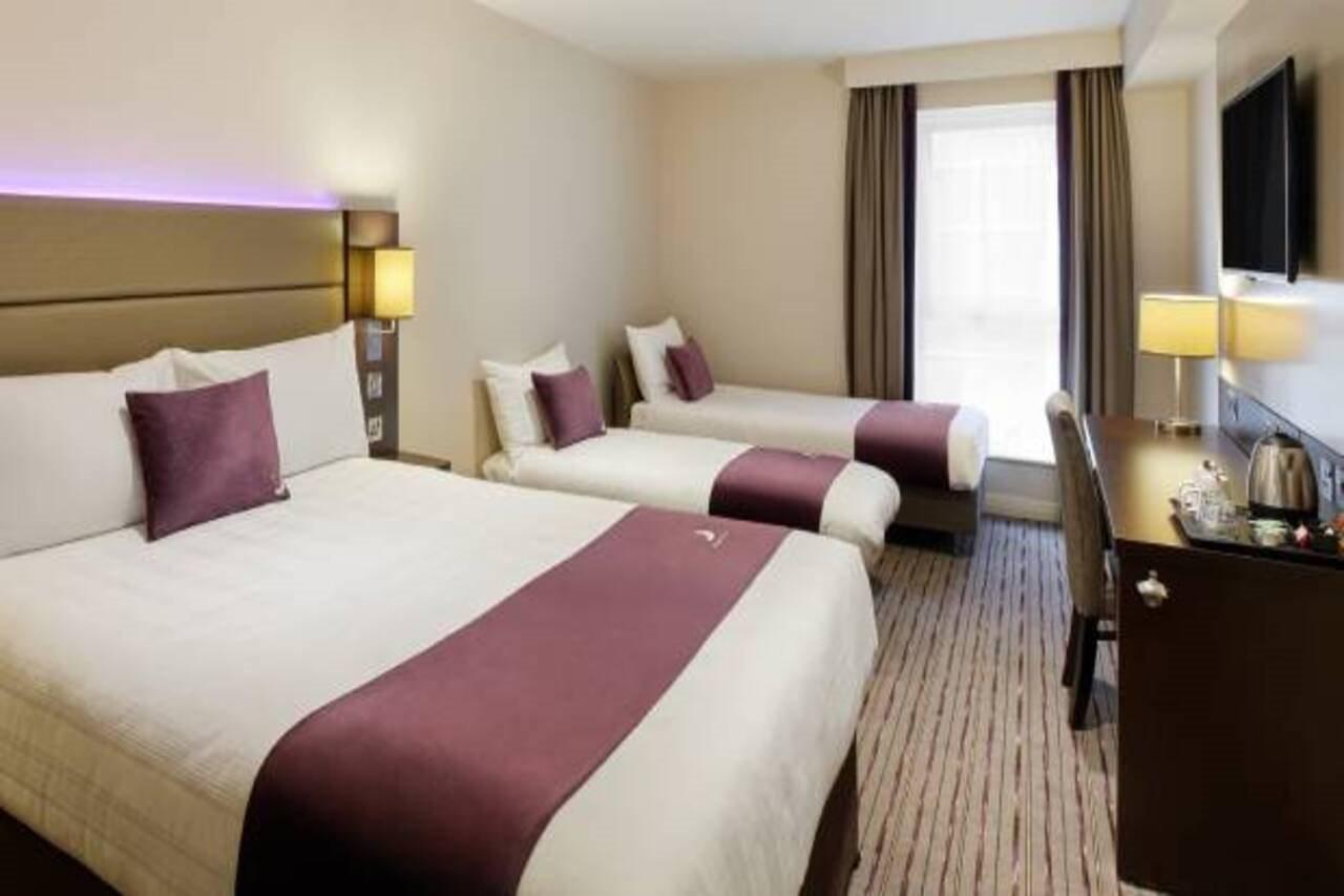 Premier Inn Manchester - Heaton Park Εξωτερικό φωτογραφία