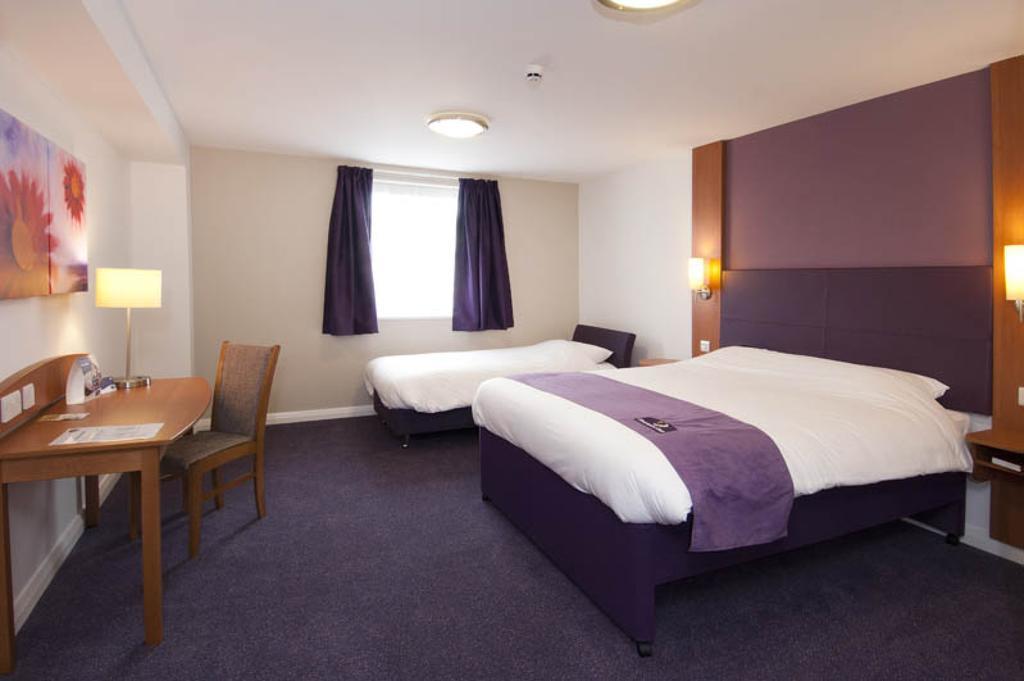Premier Inn Manchester - Heaton Park Εξωτερικό φωτογραφία