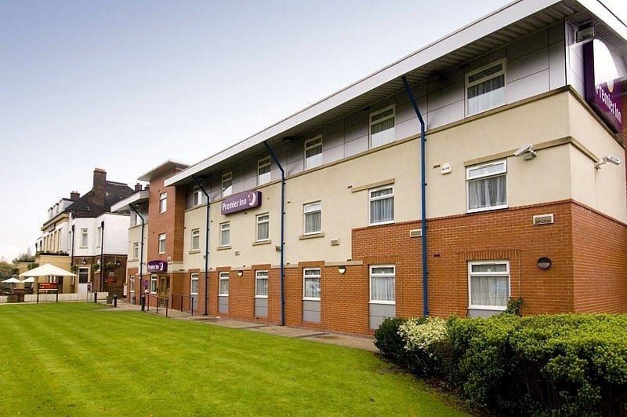 Premier Inn Manchester - Heaton Park Εξωτερικό φωτογραφία