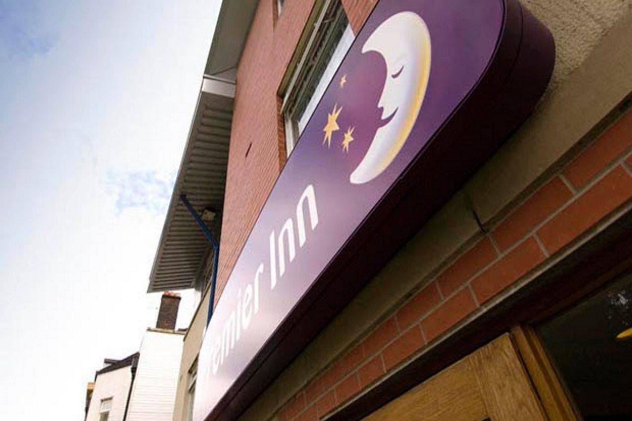 Premier Inn Manchester - Heaton Park Εξωτερικό φωτογραφία